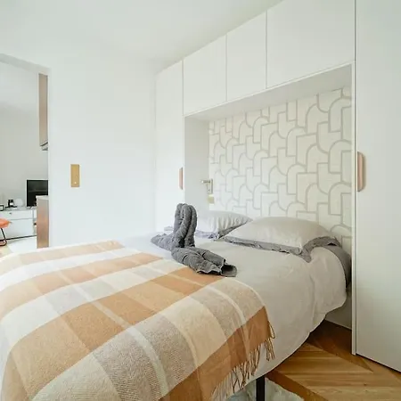 Апартаменты T2 Luxueux Invalides 2 Voyageurs Париж
